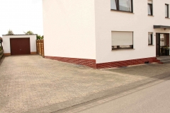 02.-Garage-u.-Parkplätze